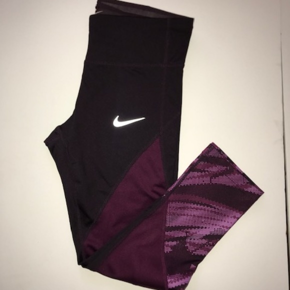 Nike Pants - Nike Dri-Fit Cropped Leggings - NWOT